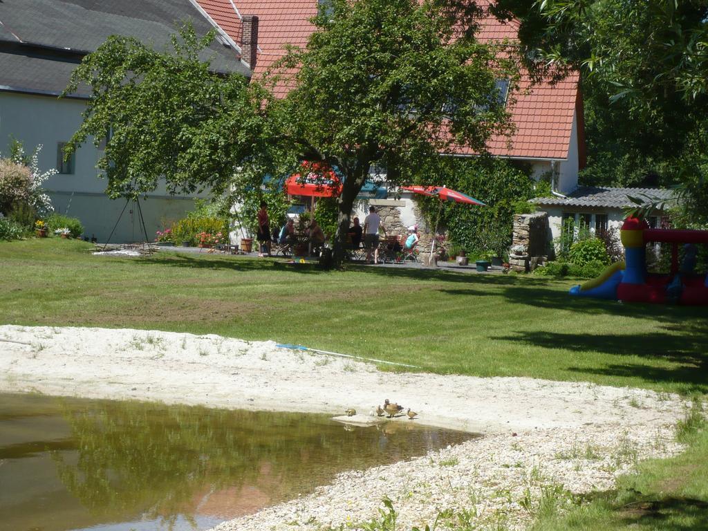 Pension Zum Hirsch Göda Esterno foto